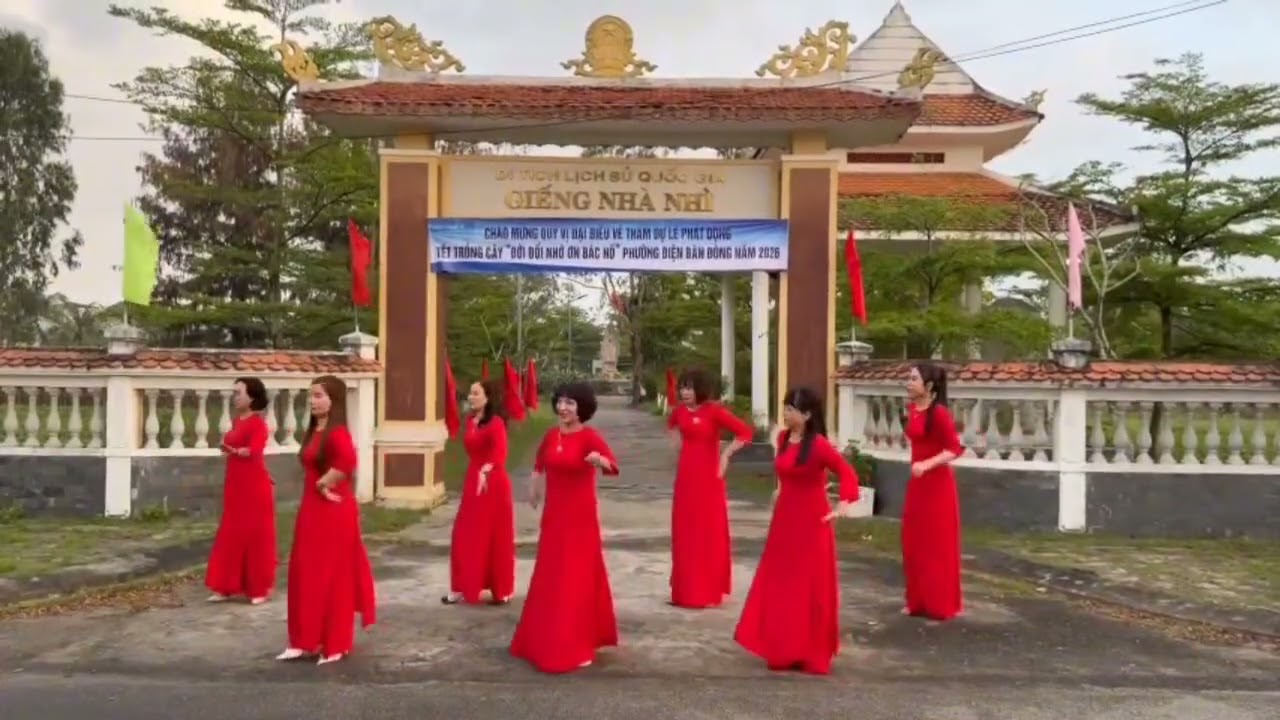 Dân vũ ta đi bầu cử . Khối phố viêmtrung . Mừng ngày hội non sông
