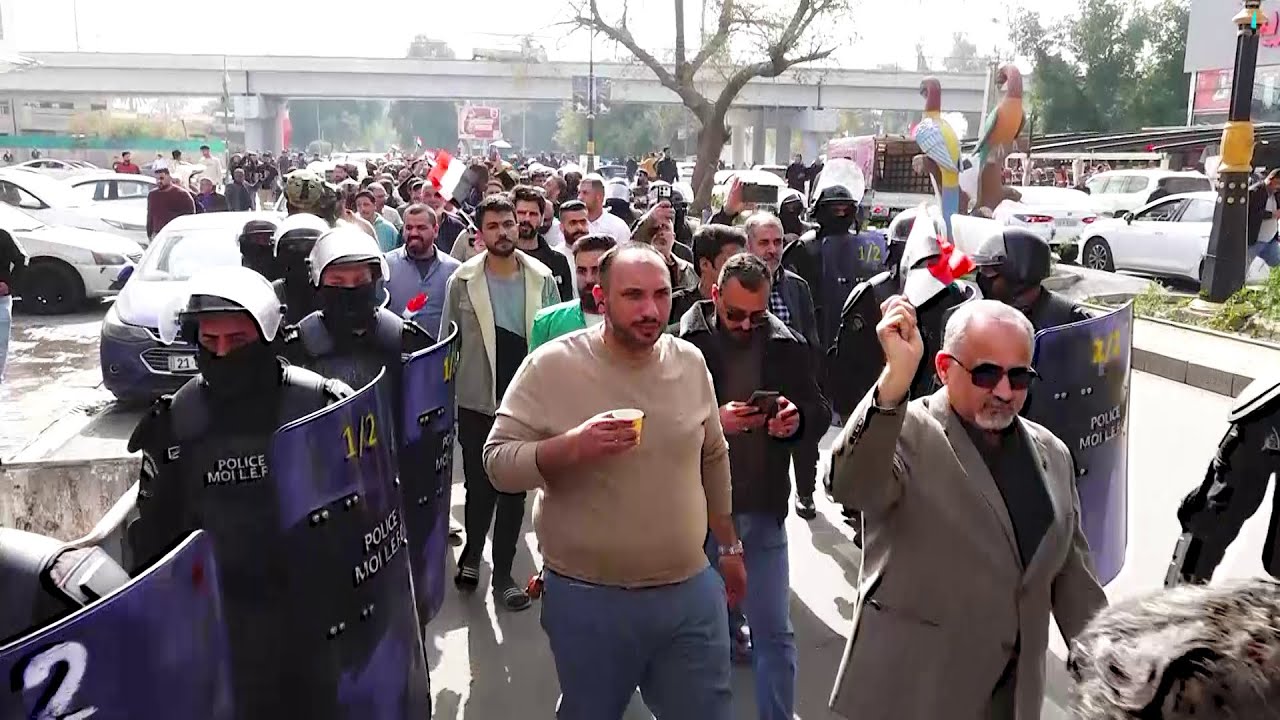 بشعارات كلا كلا للجمارك .. احتجاجات واسعة في بغداد ضد التعرفة الكمركية الجديدة - مع عماد عبدالله