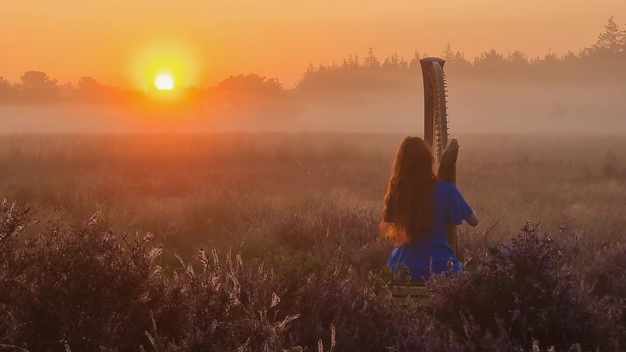 Esquisse, Henriette Renié - by Inge Louisa on harp during sunrise