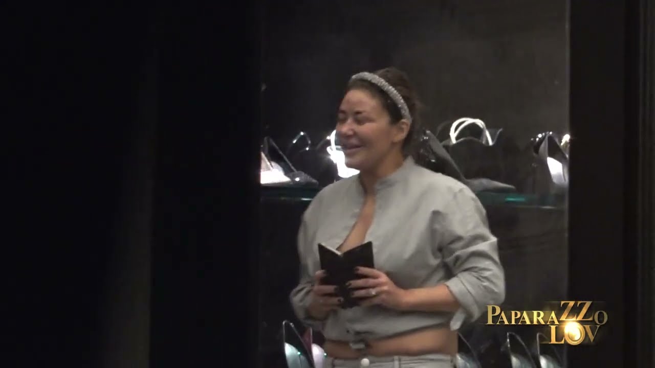 Ana Nikolić se utegla pa pokazala salo koje kipi preko farmerki, Rasta prešao na zdrav život