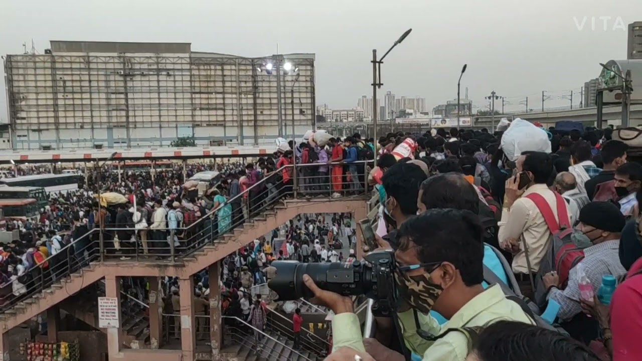 Delhi anand vihar railway station live news