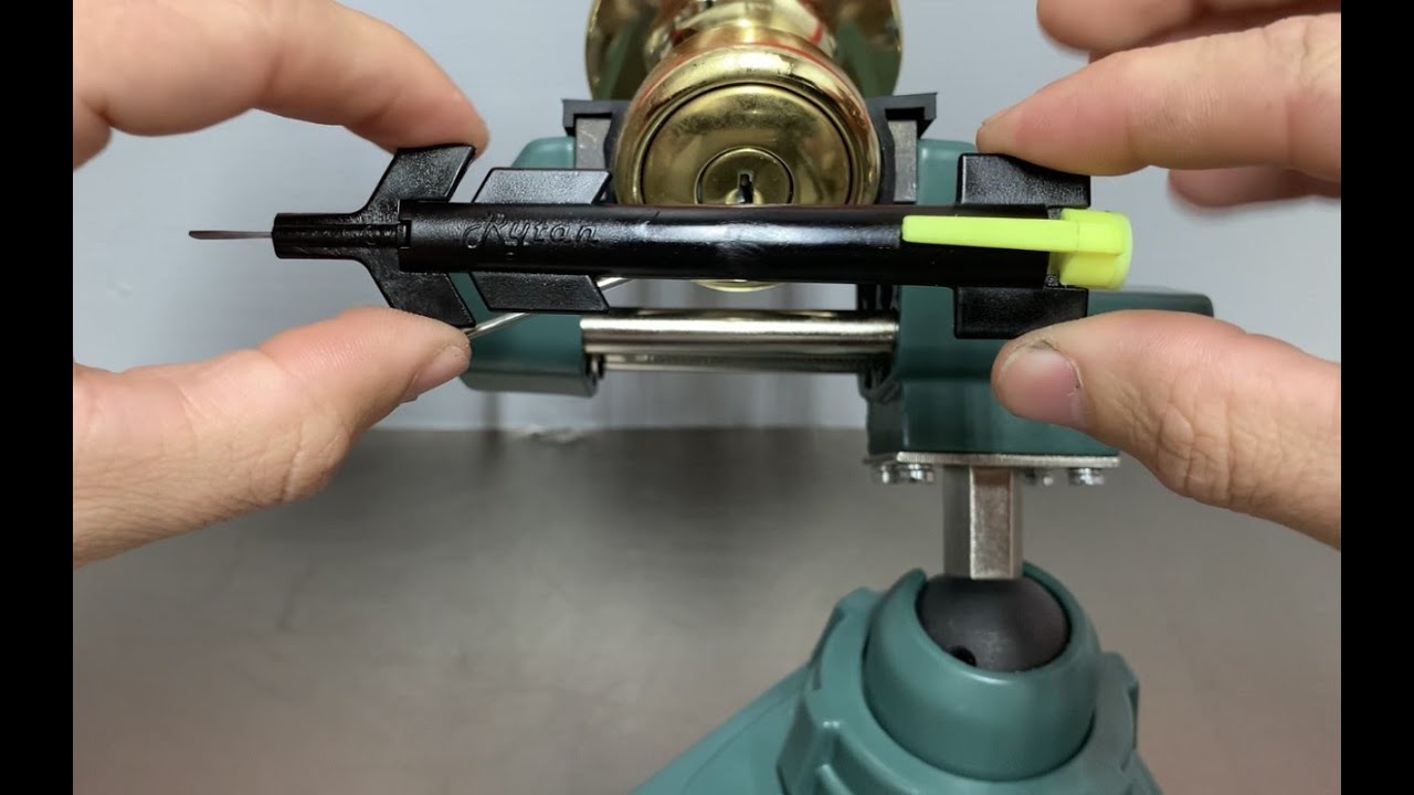 How to use a Plug Spinner