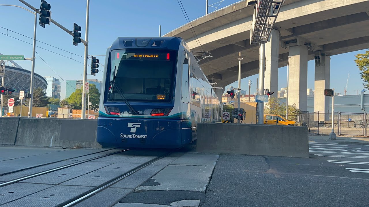 Sound Transit Link Light Rail Gameday Action @ Stadium 10/1/22