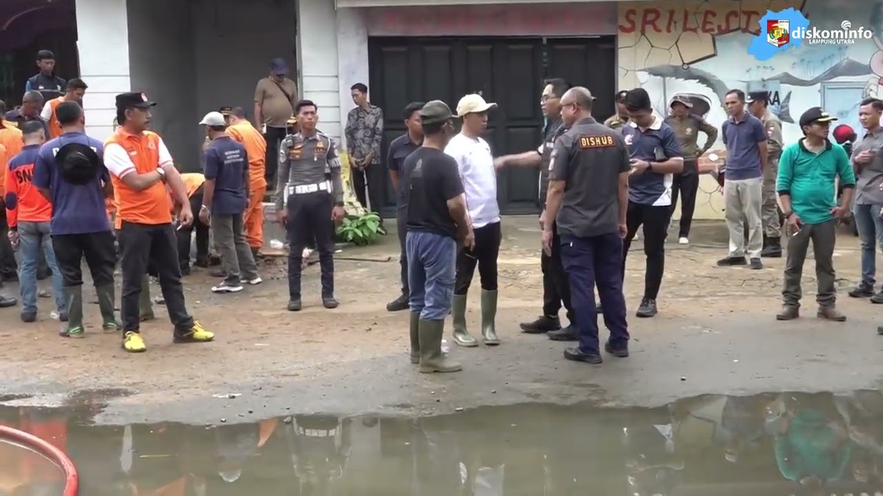 Pimpin Jumat Bersih, Wakil Bupati Perkuat Kepedulian Lingkungan dan Kelancaran Drainase 