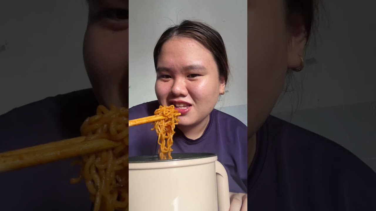 Toomba Shin Ramyun for the first time ( raw video no edit)