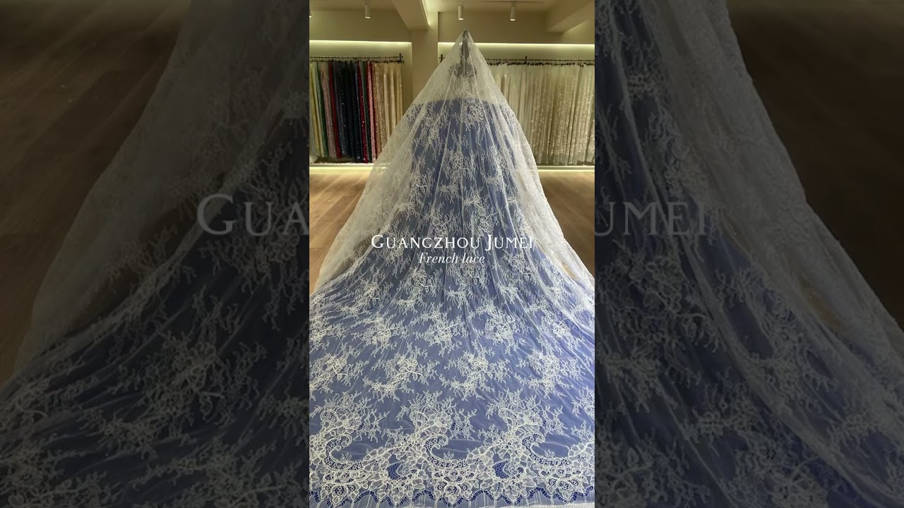 Take a look at the production process of French lace.#fashiondress #luxuriousfabrics #French lace
