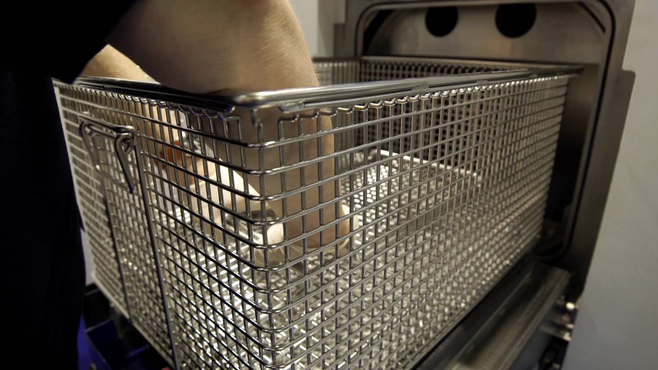 Myjka automatyczna EcoCCube firmy D&uuml;rr Ecoclean