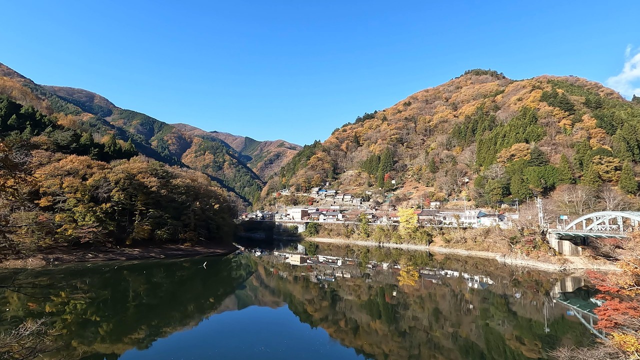 【山梨県丹波山村】鏡のような湖面に映る古民家集落で起きたある事件