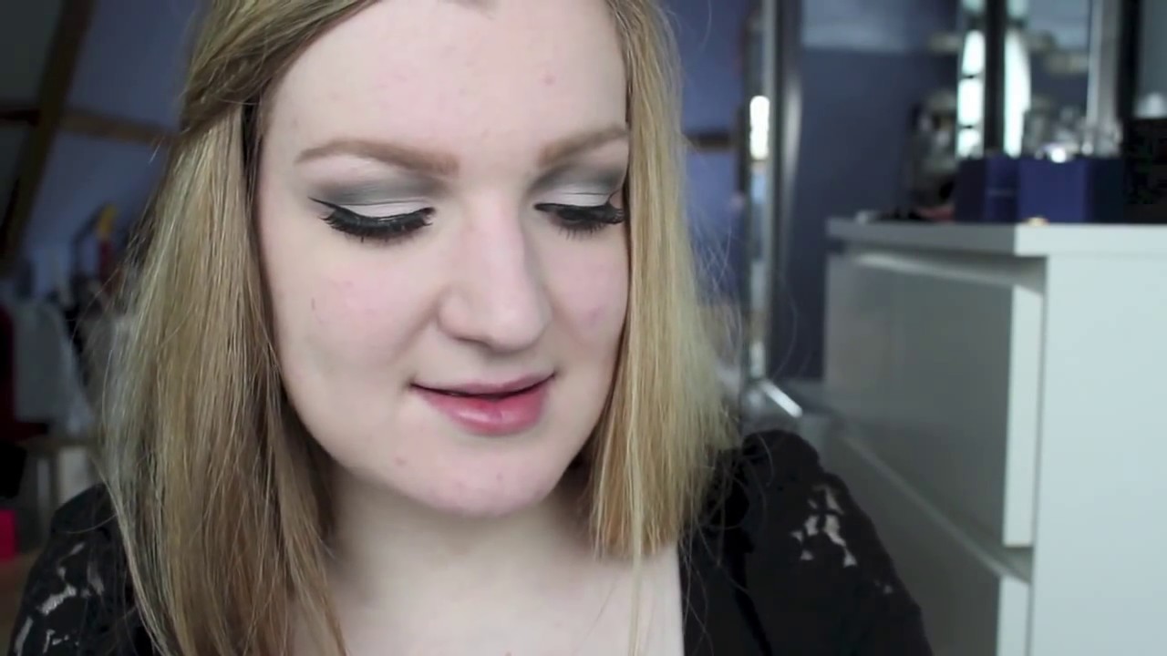 Low-budget Christina Aguilera Your Body inspired make-up tutorial