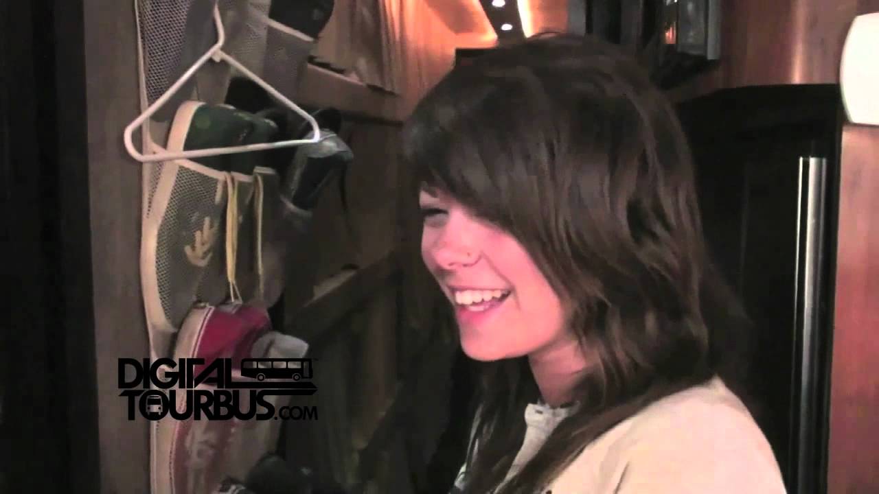 We Are The In Crowd / Taylor Jardine - BUS INVADERS Ep. 178 (Warped Edition)