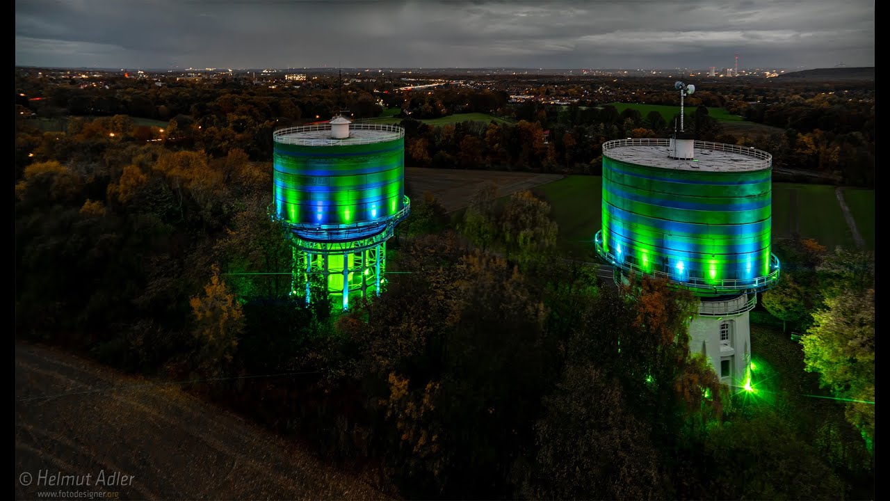 Illuminierte Wassertürme zu Recklinghausen leuchtet 2025 von oben
