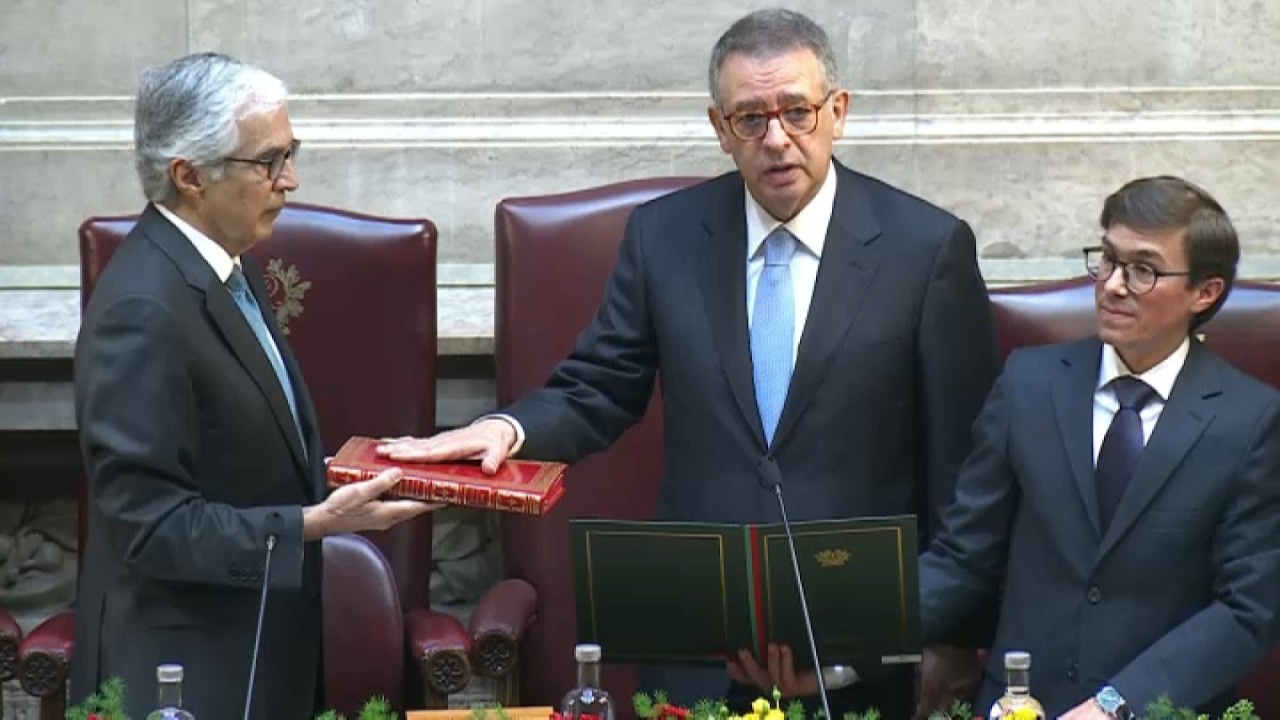 O momento em António José Seguro toma posse como novo Presidente da República
