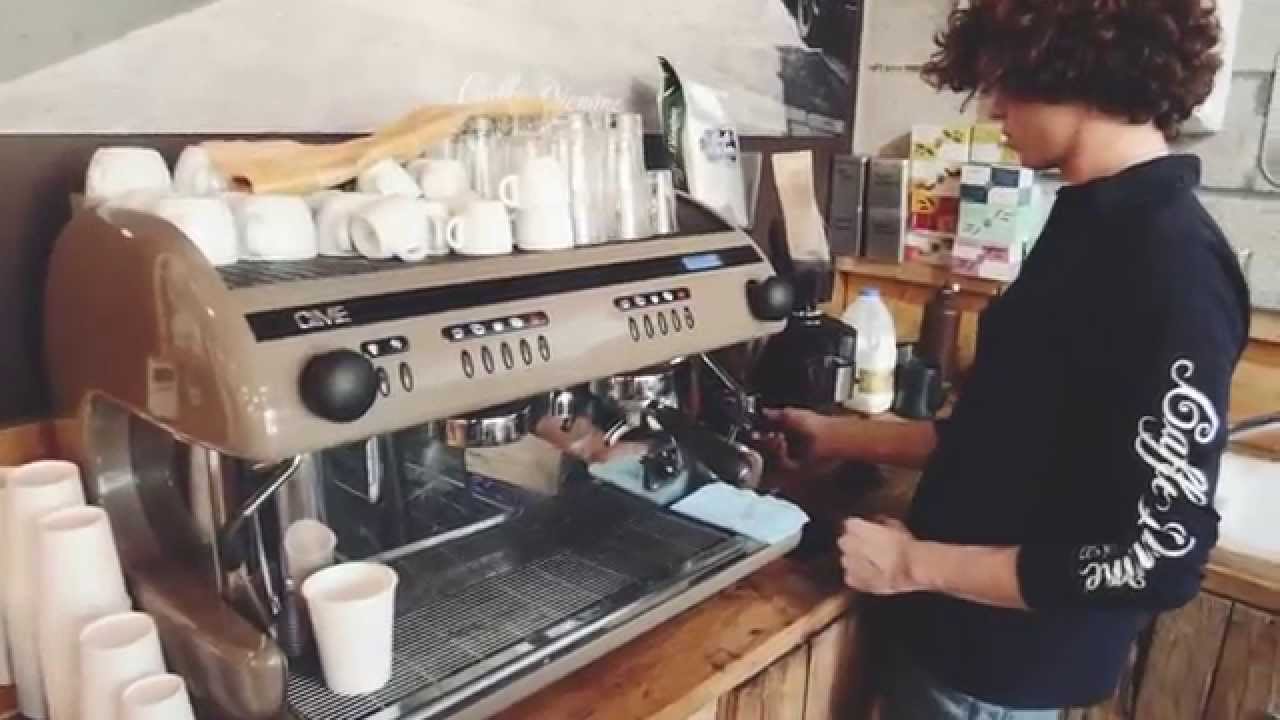 Концепция кофейного склада Doppio