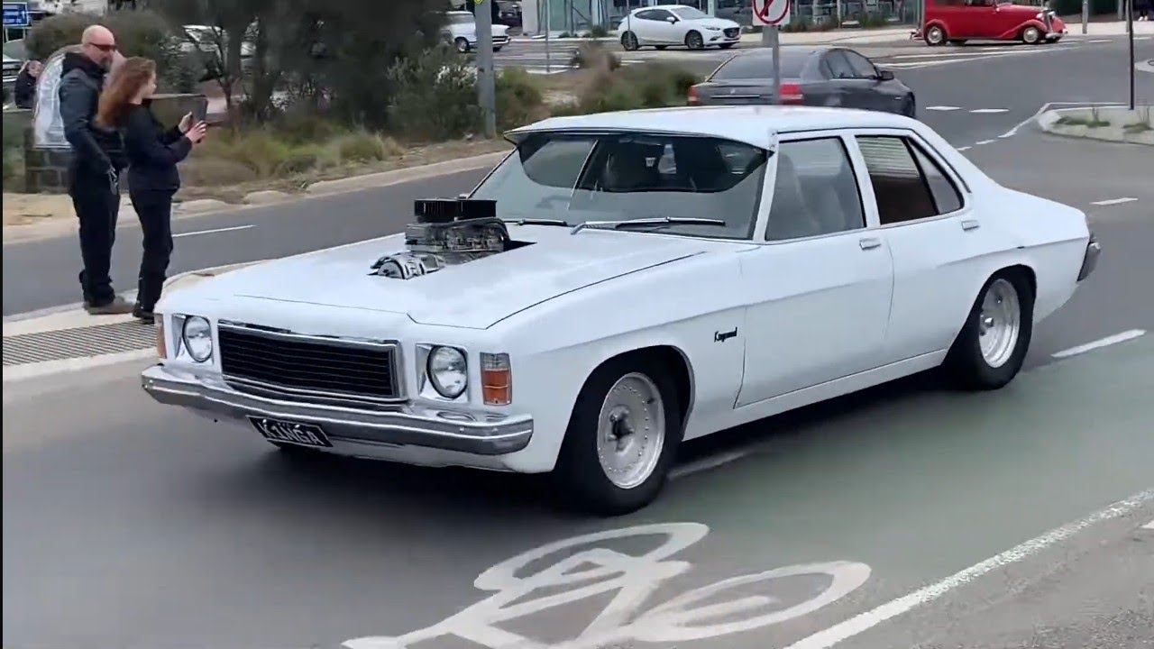 3 more cars in the Geelong Street Rodders Koastal Cruise.
