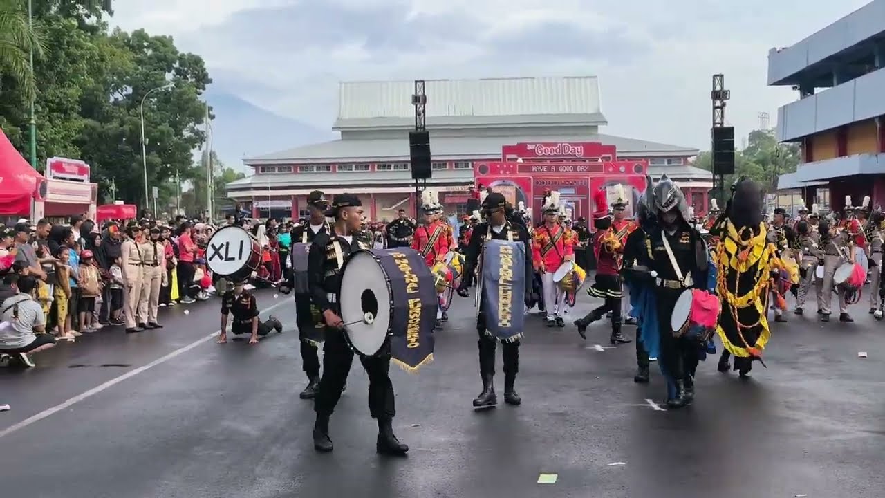 Drumband SPM Nasional Purwokerto Tampil di Gor Satria Pwt