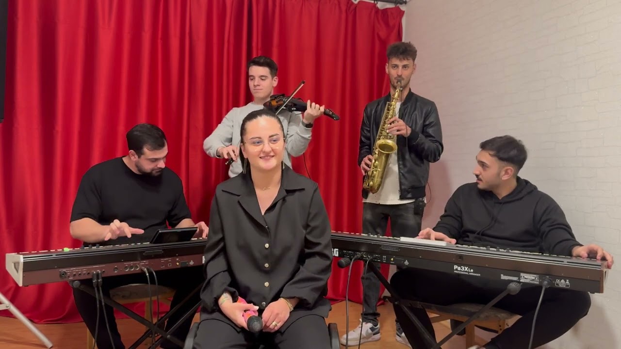 Raluca Bololoi (Radu) 2025 LIVE ❌ Stau mereu și plâng noapte de noapte ❌ cover