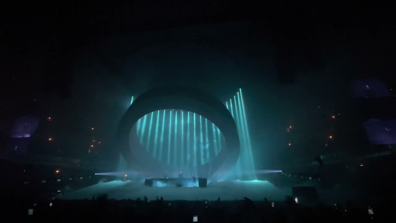 Swedish House Mafia: Paradise Again Tour - Chicago United Center, 8/13/22 first 25 min