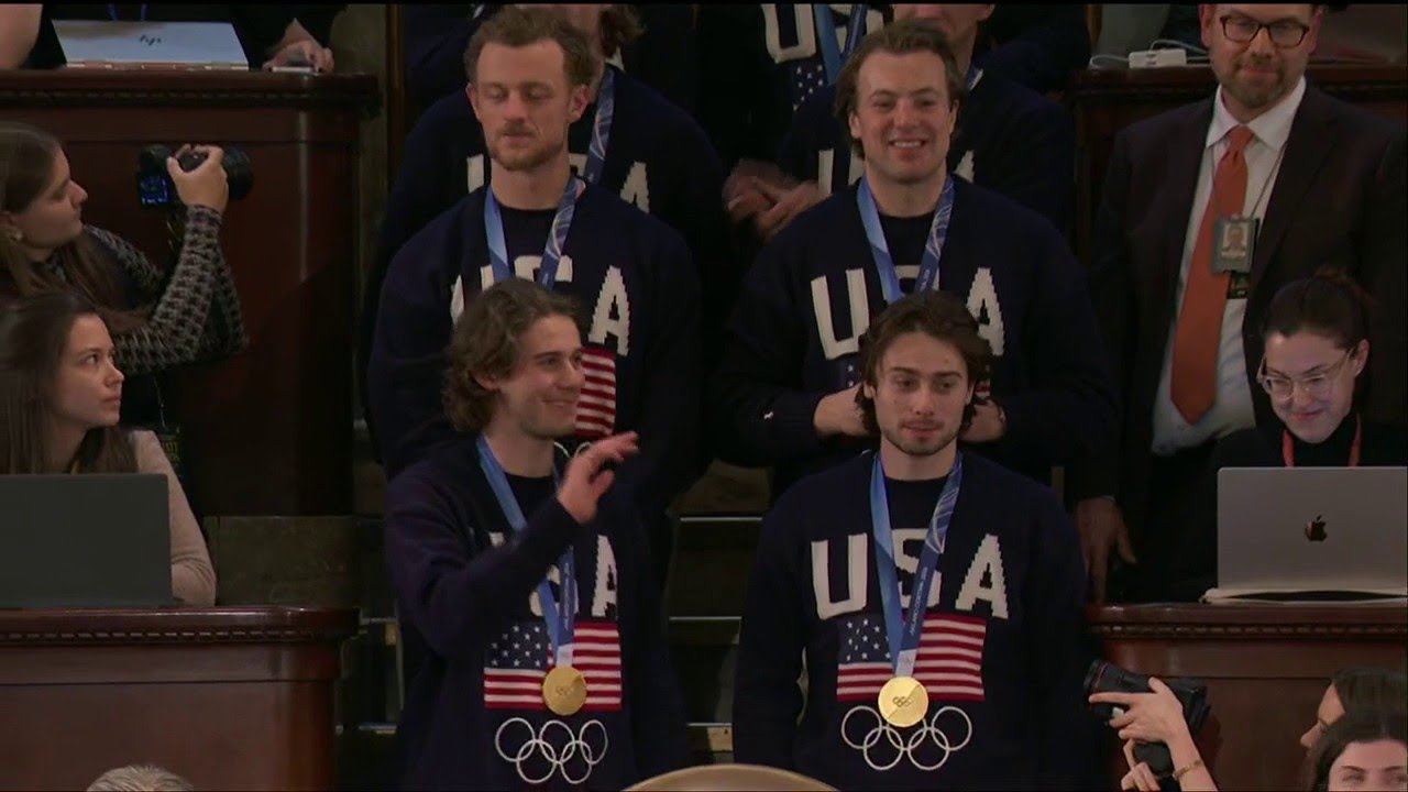 Trump honors USA men's hockey team at State of the Union