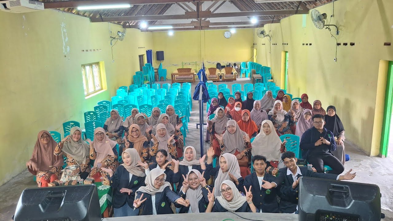 Penyuluhan kesehatan Masyarakat "SADARI " mahasiswa radiologi unisa yogyakarta 