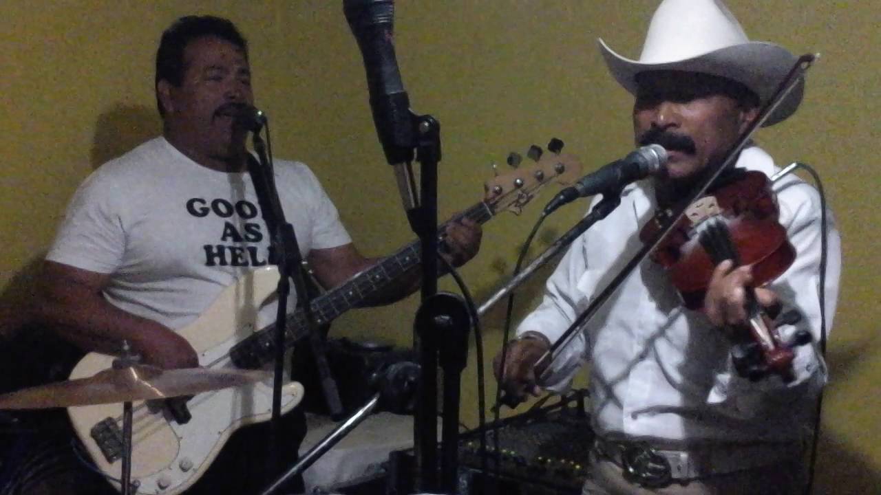 Adan de los luseritos de michoacan te puedes marchar