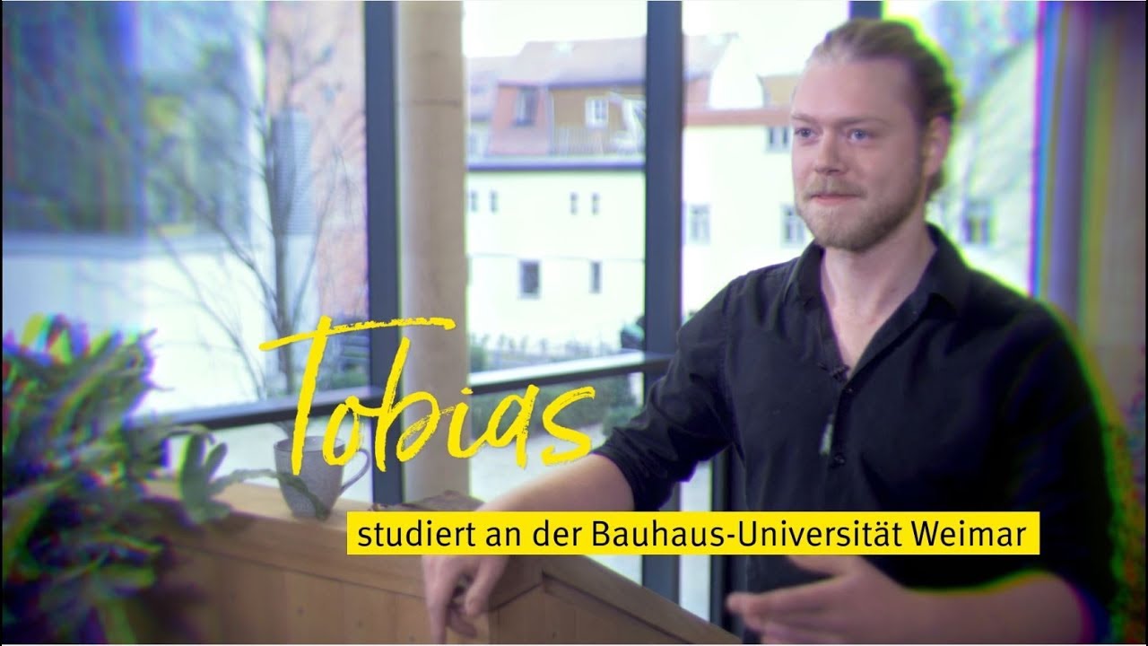 Tobias studiert Freie Kunst an der Uni Weimar