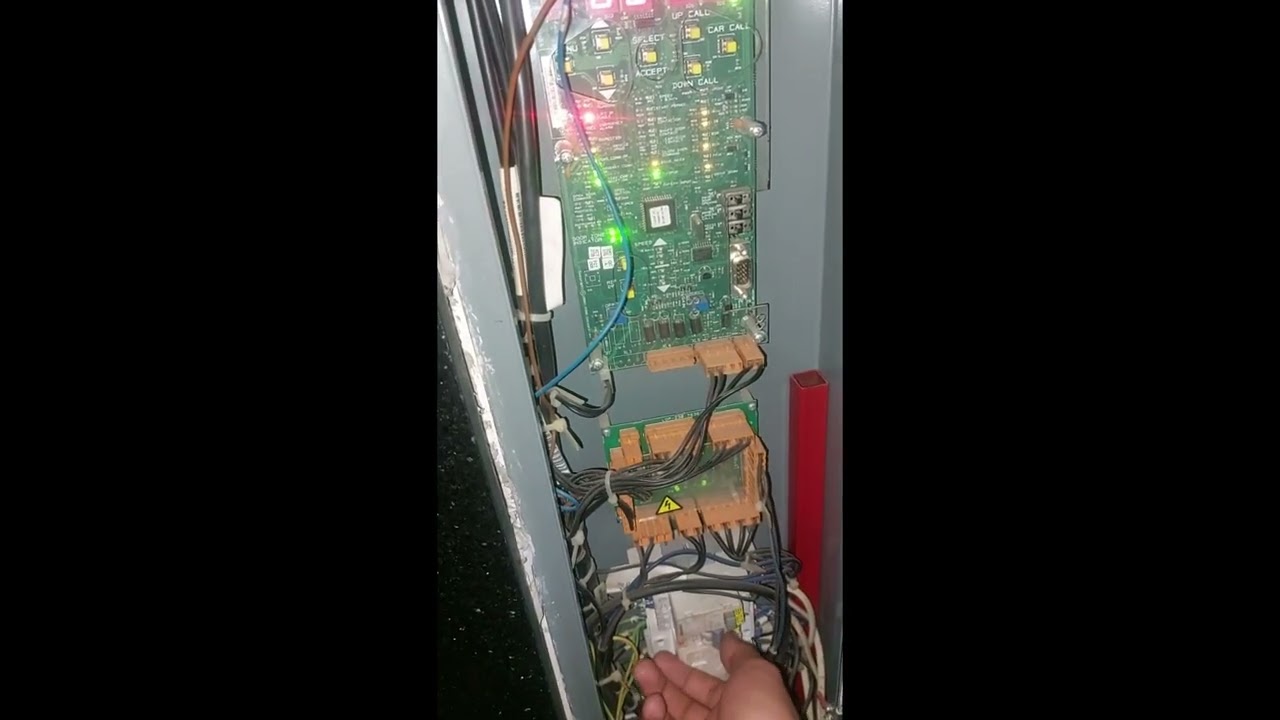 CARA RESET  LIFT ERROR PINTU TERBUKA TERUS