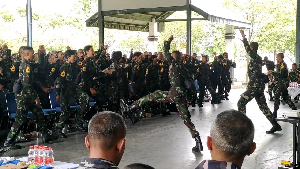 Taruna AAL in Action yel yel PALING BERSEMANGAT 🇲🇨 getarkan gedung