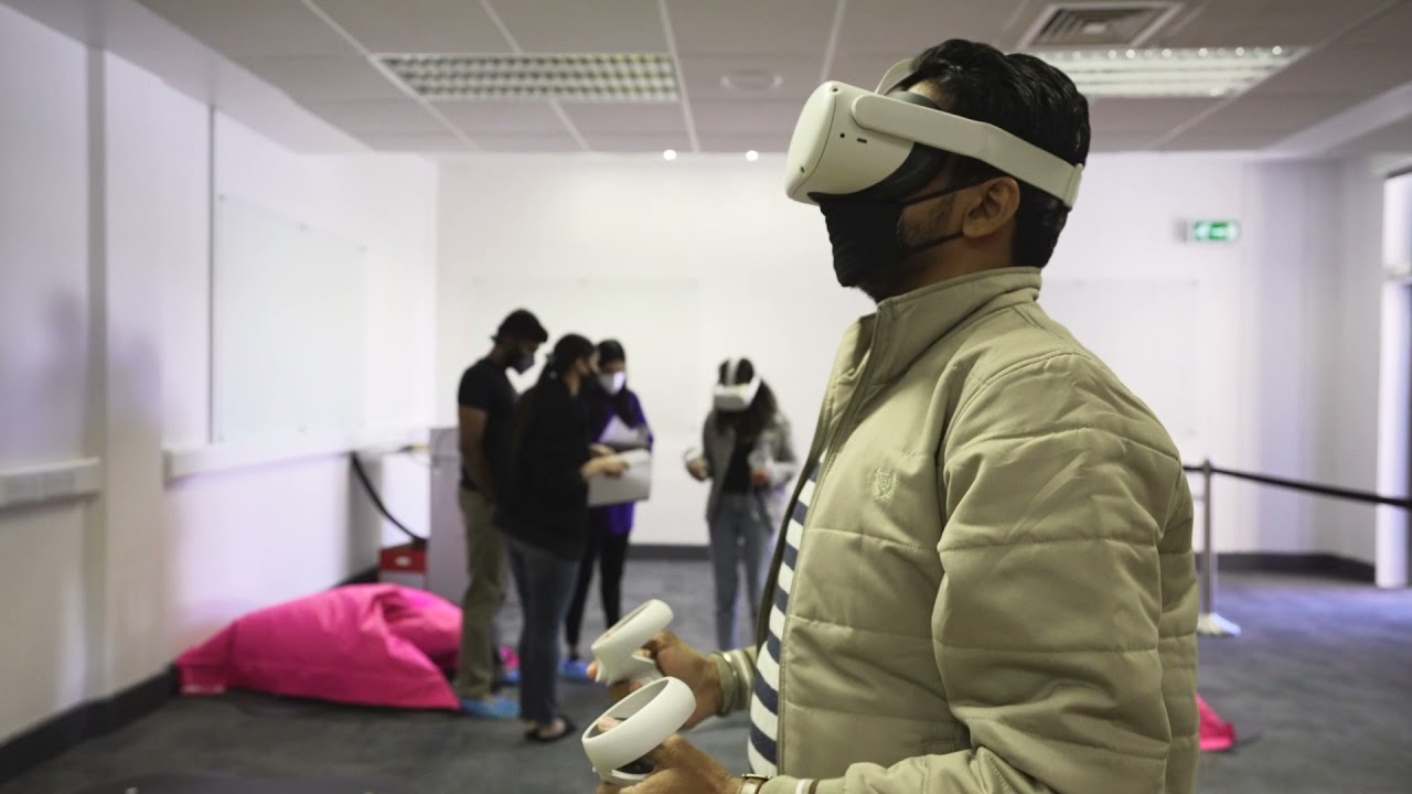 DCU Business School: How students can benefit from mixed reality Colm Delves Leadership Lab