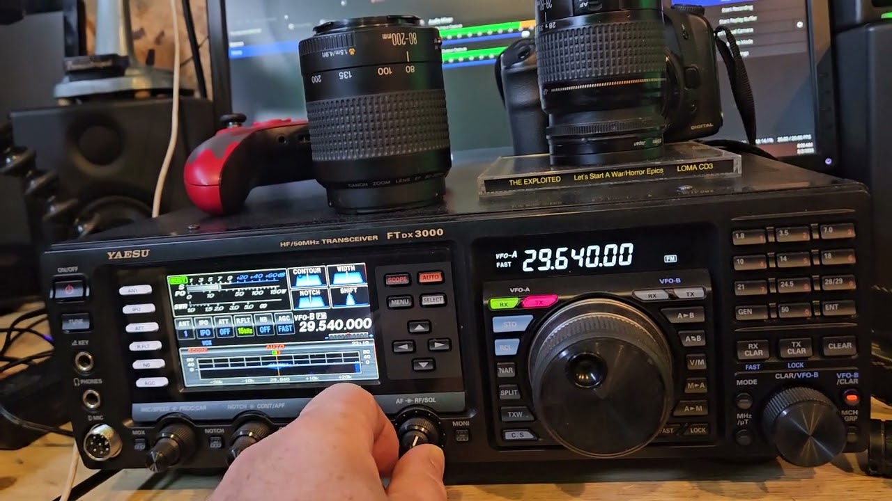 The bad audio guy is back on 10m FM ham radio lol 😆 
