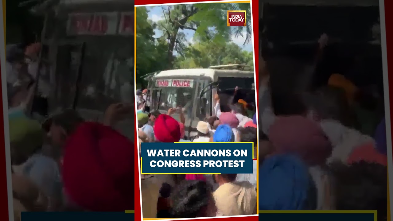 Water Cannons Used Against Congress Workers During Protest | Conress News | Punjab