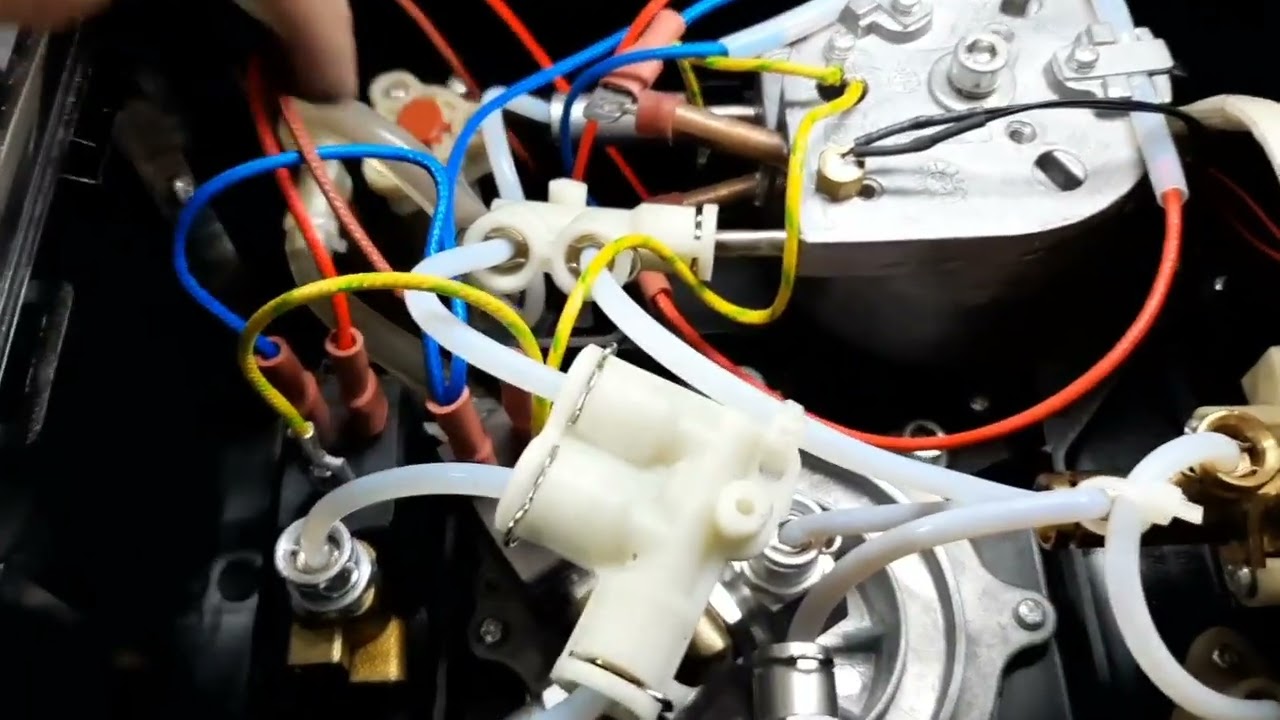 بررسی بخش های داخلی نوا ۱۲۸ ،مقایسه چند سری ساخت ،تست دمای خروجی، 