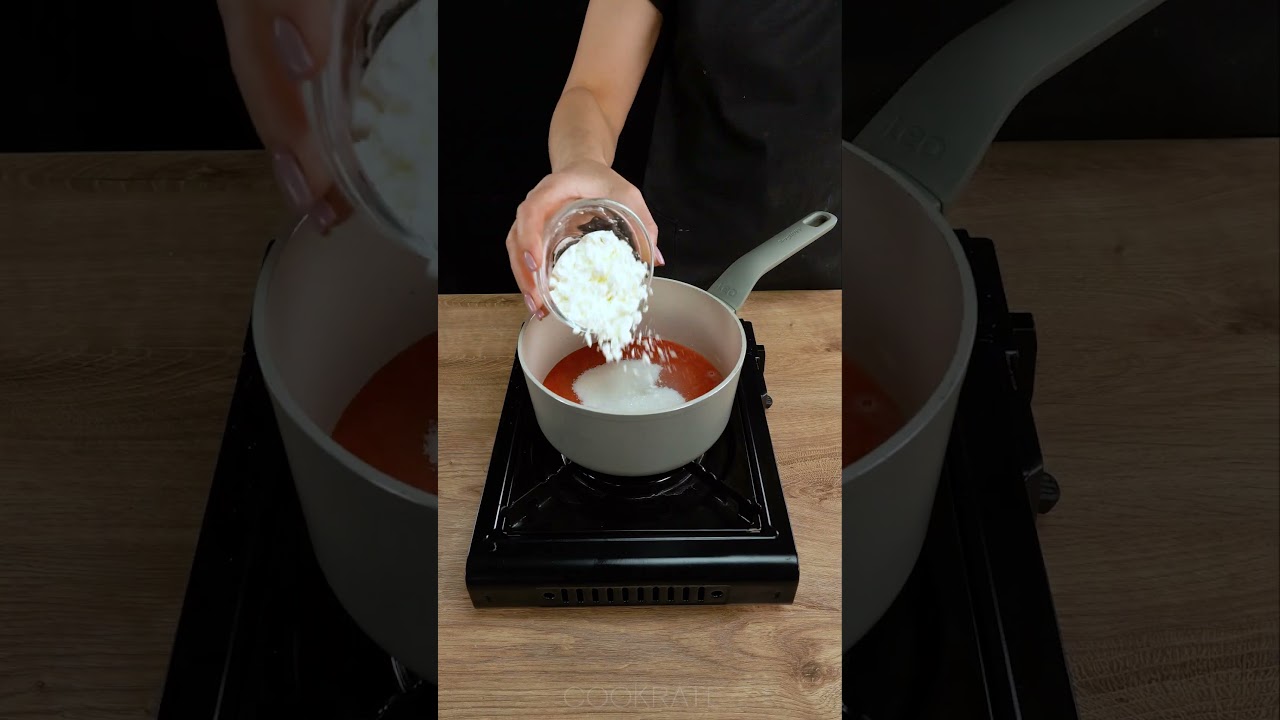 I can't resist this creamy strawberry dessert! It melts in your mouth!