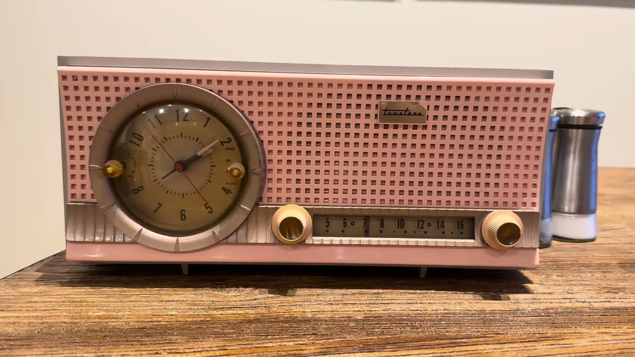 1959 Truetone D-2000 