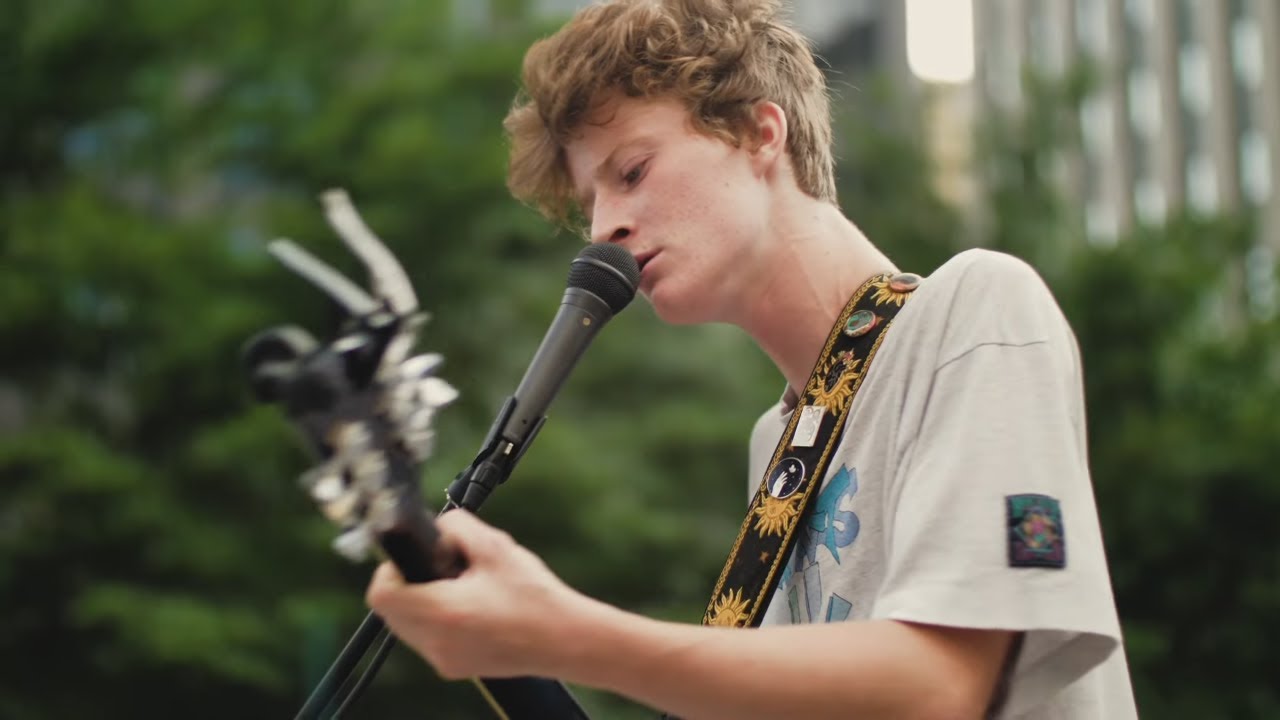 Nicholas Cangiano - Dreams (Fleetwood Mac Cover) Live Looping Street Performance