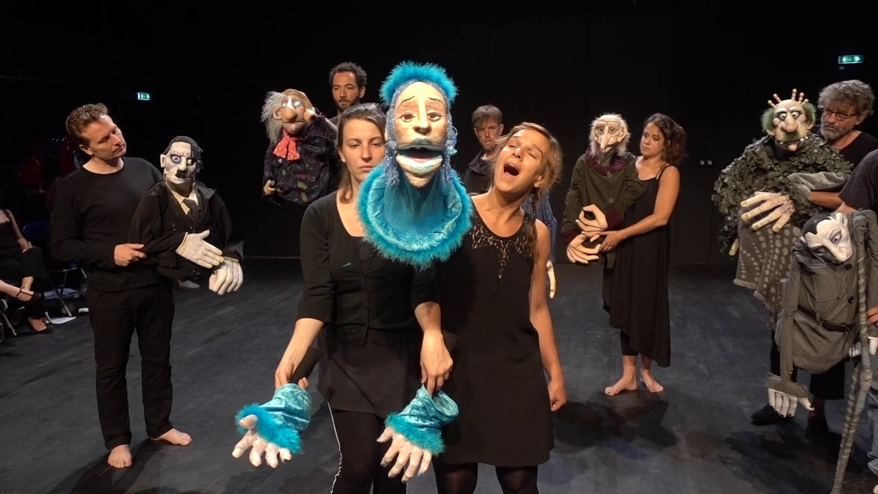Workshop marionnettes et cabaret dirigé par  Neville tranter