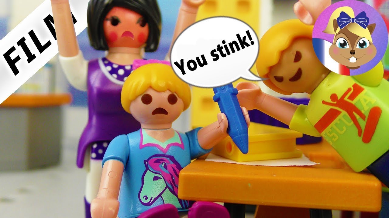 Film Playmobil en français - Méchante enseignante + élève harcèlent Hannah! - Famille Brie