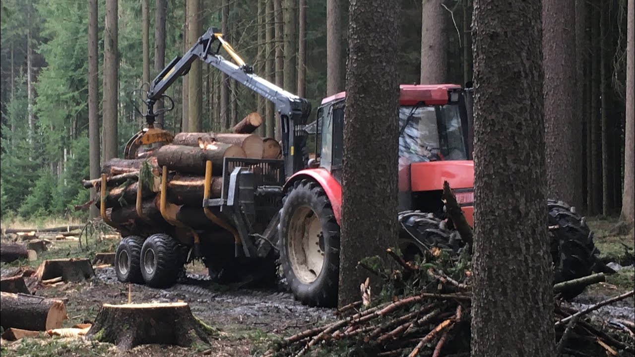 Zetor 8540 vyváženi paliva z lesa