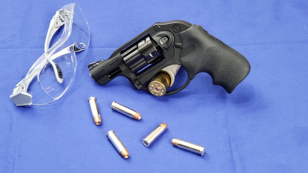 Ruger LCR в 38-м специальном калибре: хорошее запасное ружье весом 374 грамма (13,2 унции).