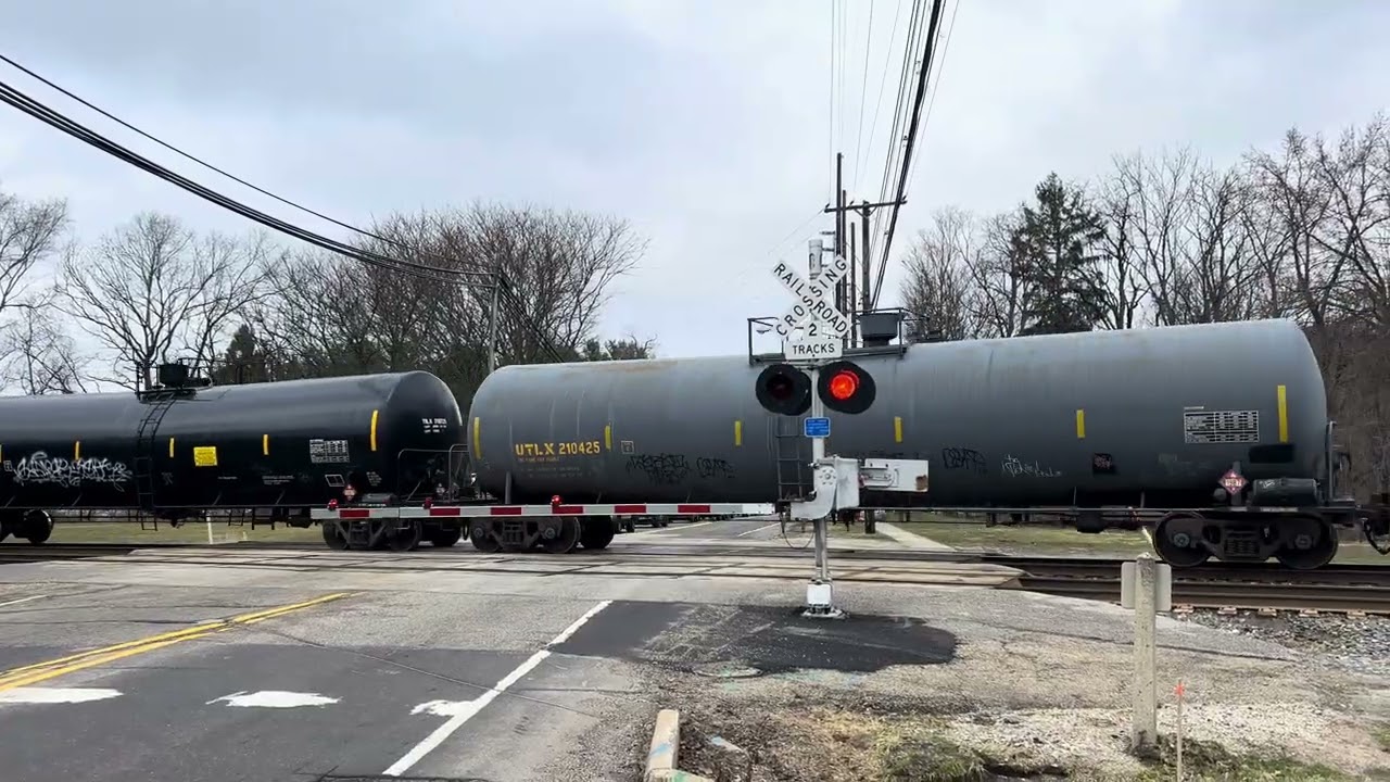Csx 3081 leads manifest Munroe falls ohio 