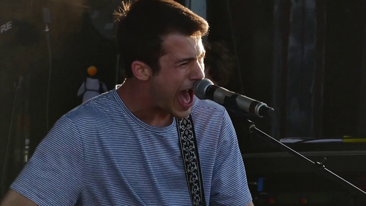 Wallows  -  Let The Sun In (Live @ Voodoo Fest 2018) (New Orleans, LA)