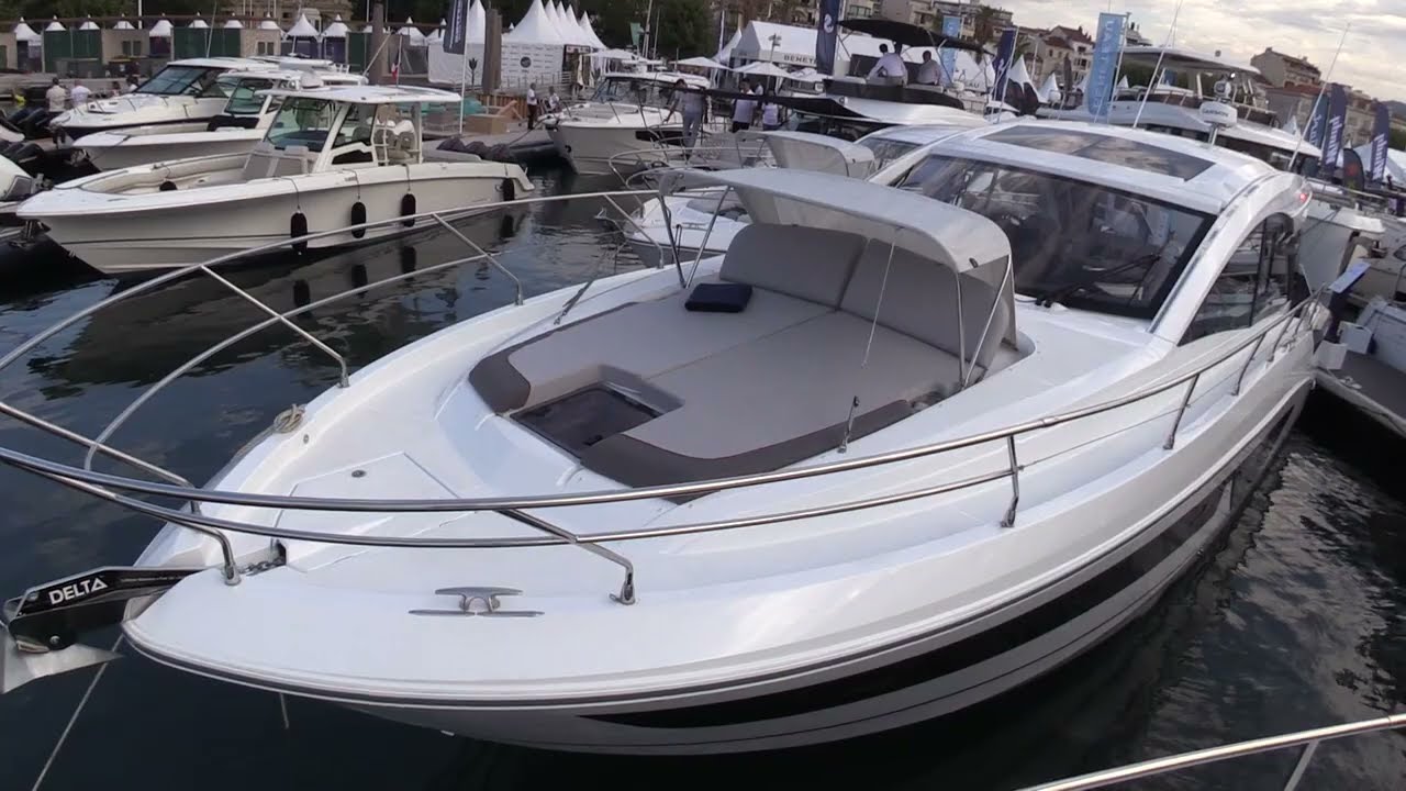 Beautifully Balanced ! 2024 Beneteau Gran Turismo 45 Motor Yacht