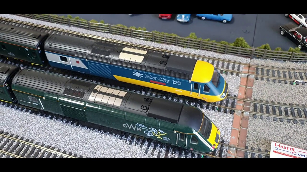 New Hornby Sliding Door Mk3's with New Hunt magnetic Couplings