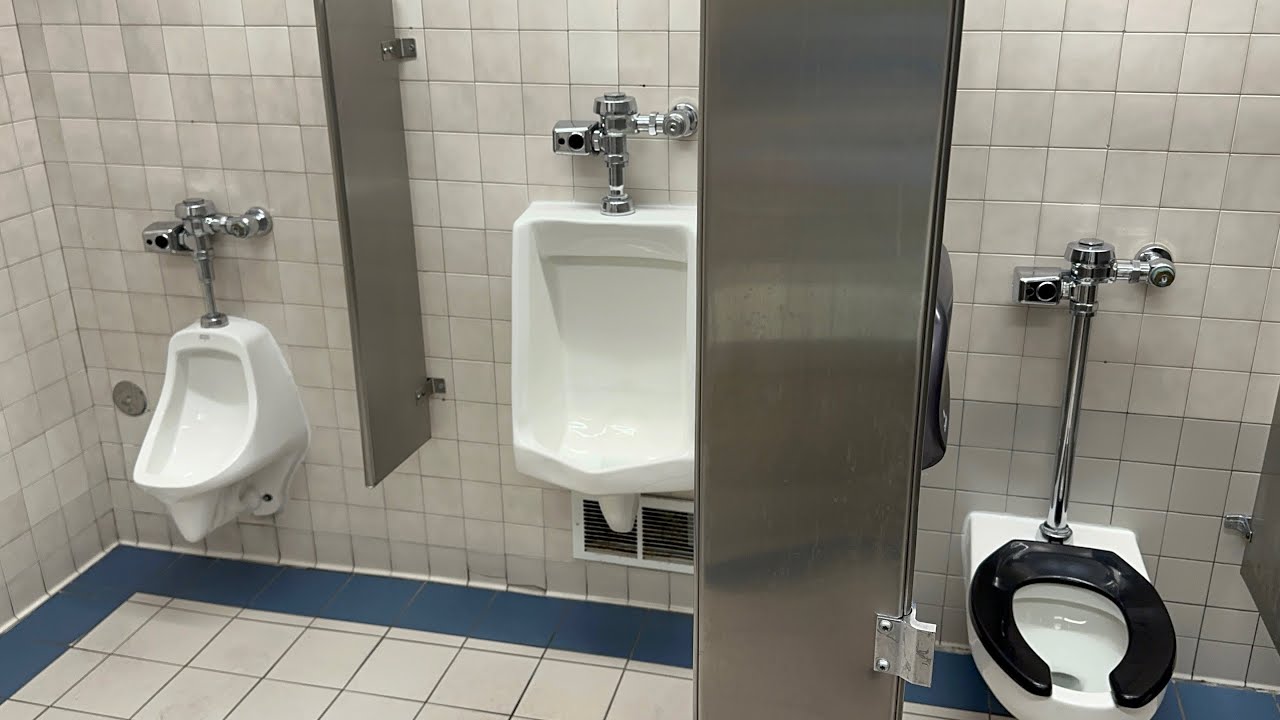 1050: Unrenovated Target Men’s Restroom with Early 90’s A.S. Fixtures!