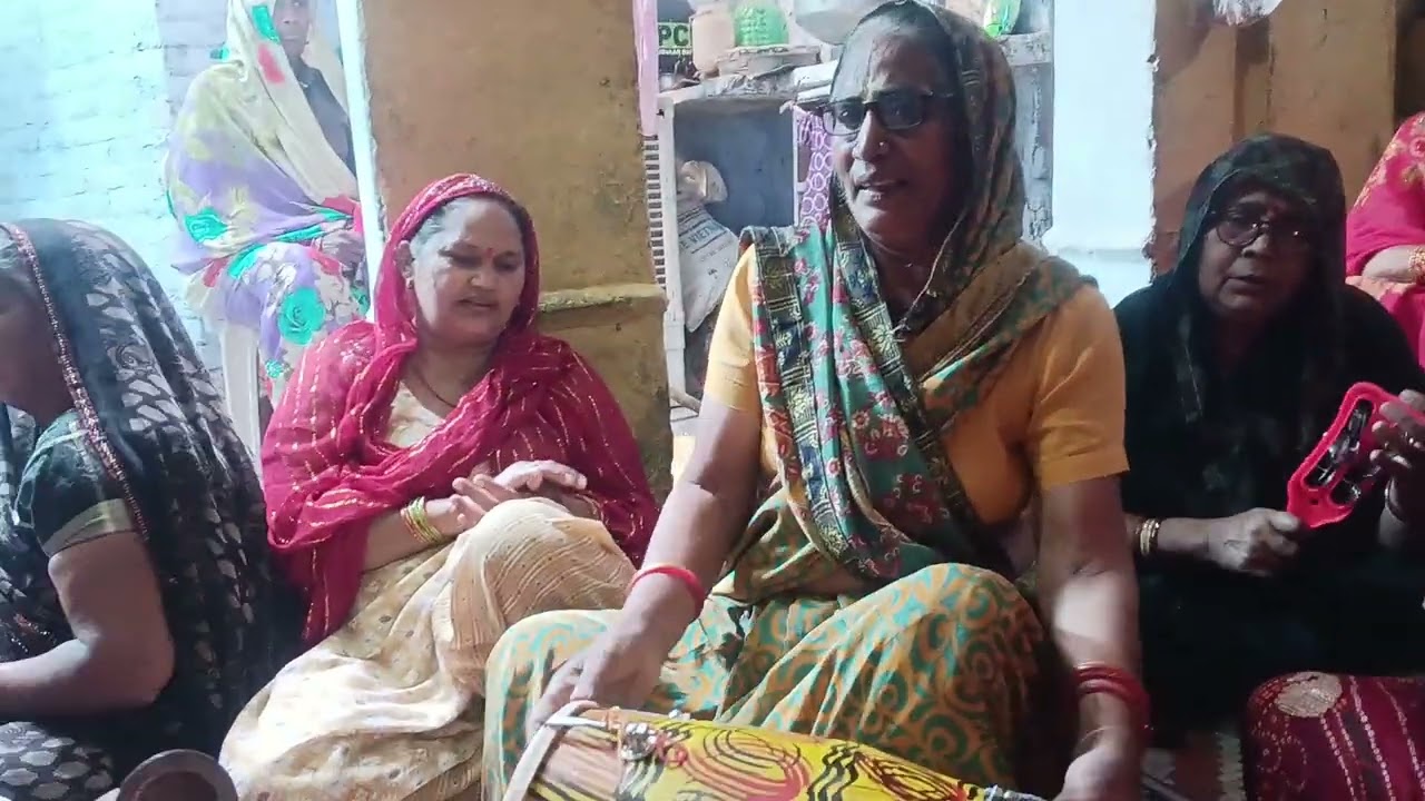 Ekadashi bhajan kirtan 🙏🌹💞 Holi ka new bhajan ek bar jarur sune 🙏🌹 achcha Lage to like Karen 🙏🌹🙏🙏