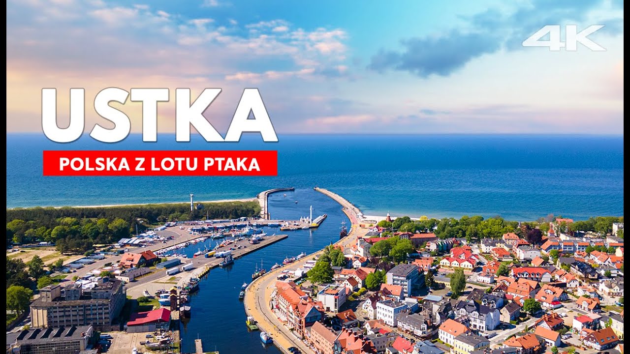 USTKA z drona 4K, plaża w Ustce, Wakacje mad morzem, Polska z lotu ptaka