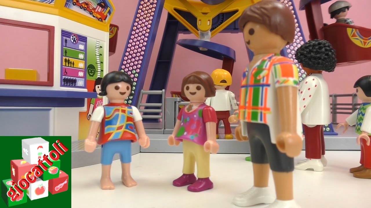 Playmobil Film: Lena e Chrissi sulle giostre e la ruota panoramica (italiano)