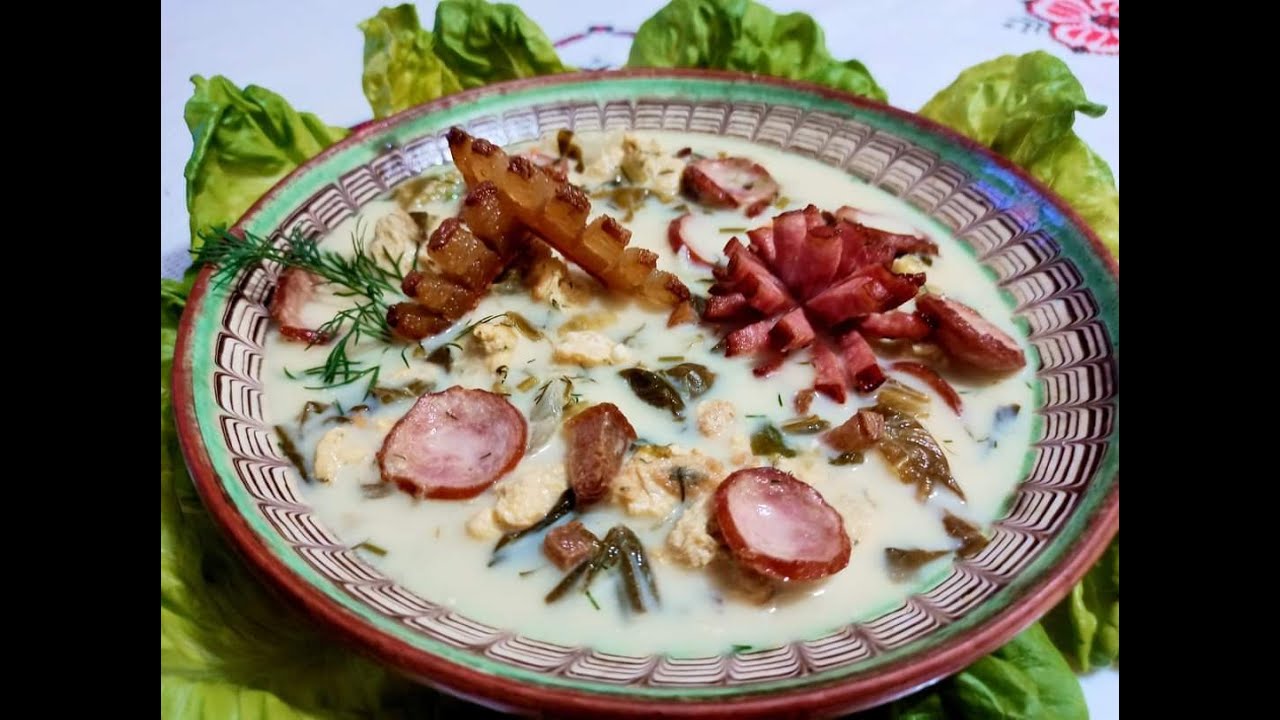Ciorbă de salată verde cu afumătură și dreasă cu smântână-rețetă ardelenească
