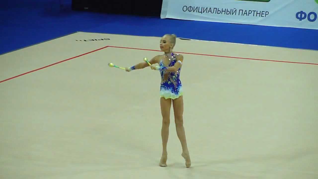 Kudryvtseva Yana RUS Кудрявцева Яна, булавы,Россия