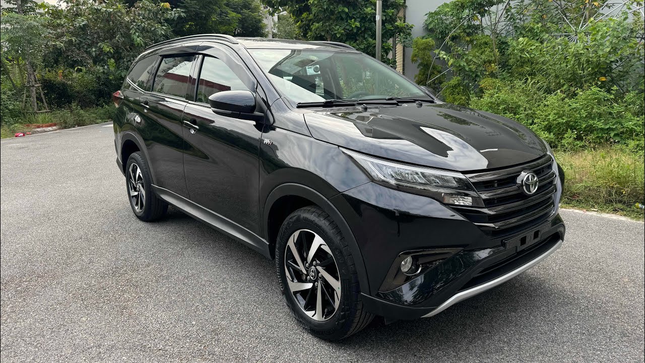 Toyota Rush 2018 chạy 6,8 vạn một chủ Th&aacute;i B&igrave;nh lốp theo xe