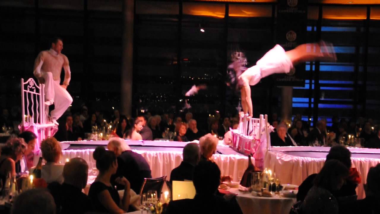 ACROBATIC BED TRAMPOLINE ACT